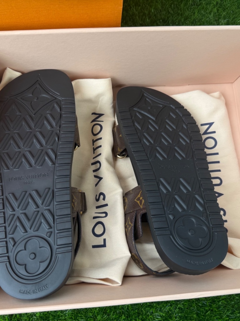 Louis Vuitton LV Sunset Flat Comfort Sandals – Size 8/38 - Picture 3 of 6